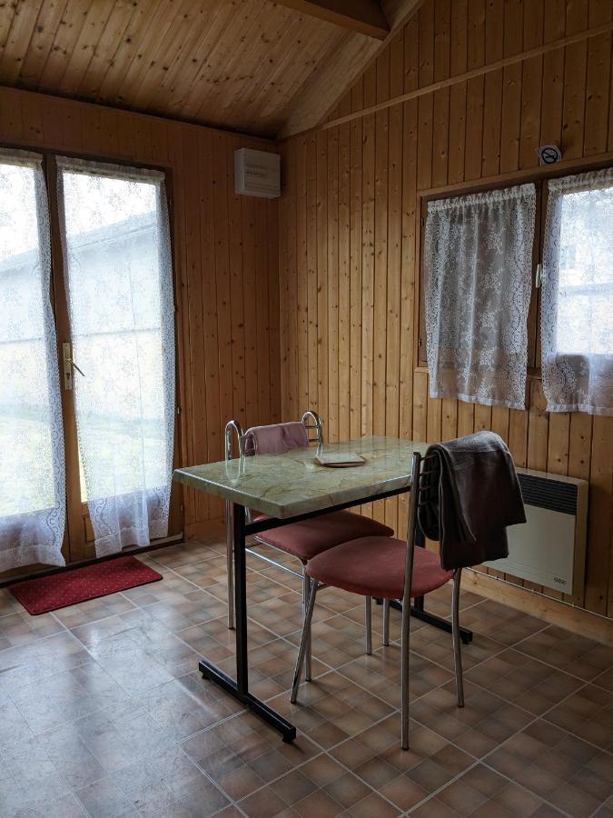 Au Petit Chalet D'Illiers Combray - Salle D'Eau Uniquement Екстериор снимка